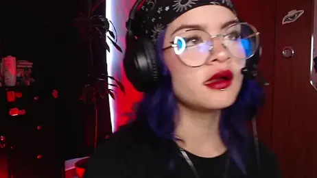 Raventh_ webcam model stream image