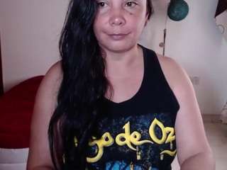 vivian-milf-paint webcam model stream image