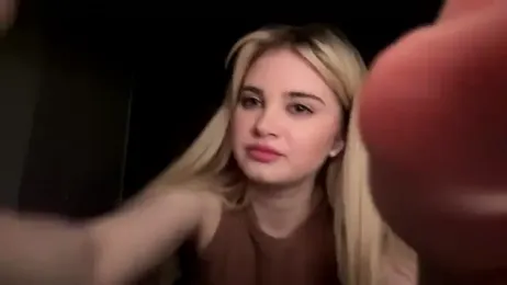 KariJarecke webcam model stream image