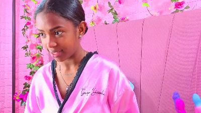 AngeyaPetite webcam model stream image