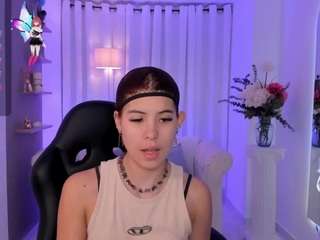 dahliia-grey webcam model stream image