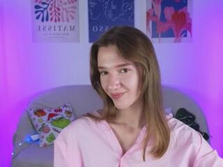 Lily Hartwell webcam model stream image