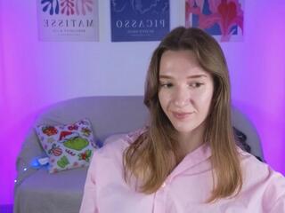 Lily Hartwell webcam model stream image