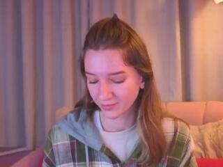 Lily Hartwell webcam model stream image