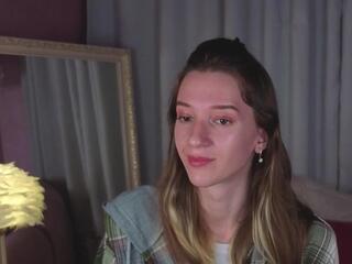 Lily Hartwell webcam model stream image