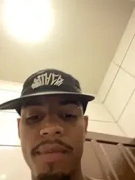 Guzdick webcam model stream image