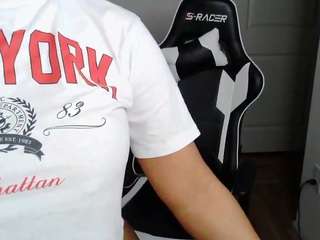 january-rose webcam model stream image