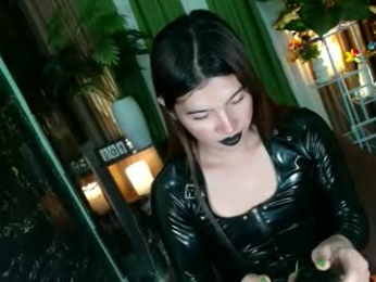 queen_kendalx19 webcam model stream image