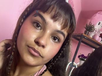 NamiVelle webcam model stream image