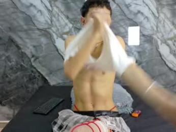 noahwalker__ webcam model stream image