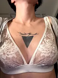 kikidoll webcam model stream image