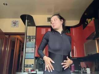 beatriskundinger webcam model stream image