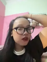 Leeeeiu webcam stripchat model stream image