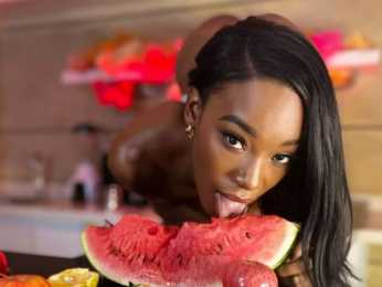 AmberVegga webcam model stream image