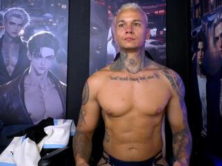 Darius Maximus webcam model stream image