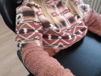 Celina-Rose webcam model stream image