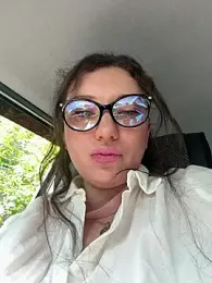 MooonReal webcam model stream image