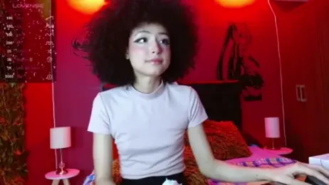 Alice_winter_ webcam model stream image