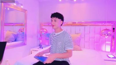 Taylor_Brooks_ webcam model stream image