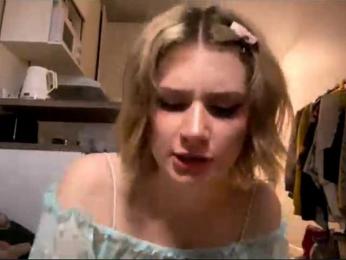 AideWaddick webcam model stream image