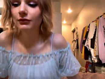 AideWaddick webcam model stream image