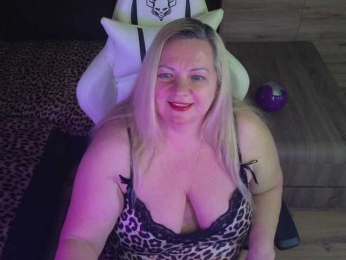 Molligspielle webcam bongacams model stream image