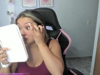 melaanyluckk webcam model stream image