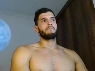 Tom Wills webcam model stream image