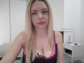 pinkpanther8899 webcam model stream image