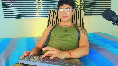 CamiiGuzman webcam model stream image