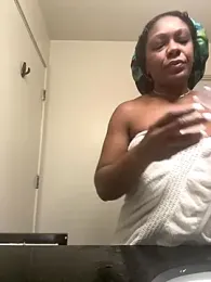 TilaTotti webcam model stream image