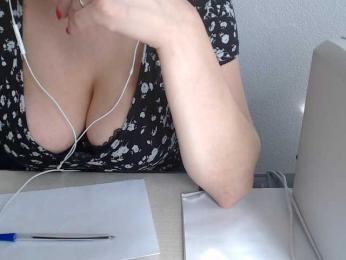 CrazyLilit webcam model stream image