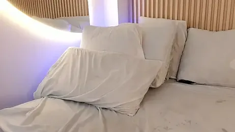 daiana_curly webcam model stream image