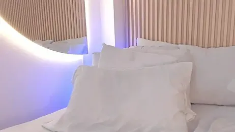 daiana_curly webcam model stream image