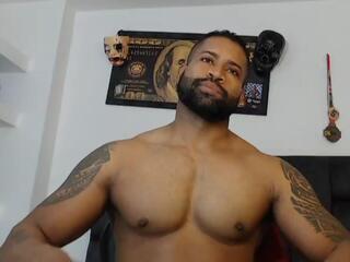 Tayler Summer webcam model stream image