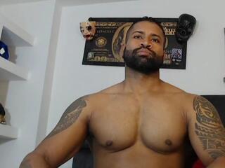 Tayler Summer webcam model stream image