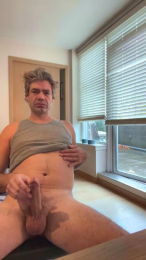 DankNugZone webcam model stream image