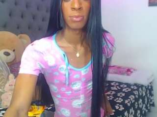 lucianadolll webcam model stream image