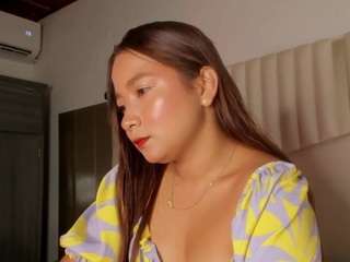 queenn-angelique webcam model stream image