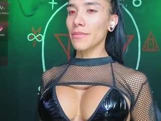 depresion-black webcam model stream image