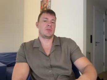 capt_oliver webcam model stream image
