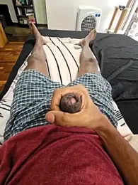 16Hose webcam model stream image