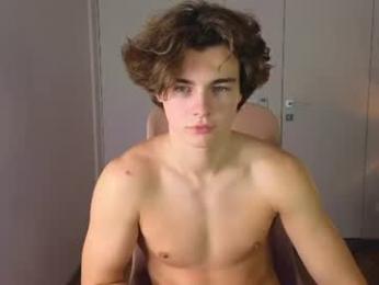 whiteskyy_ webcam model stream image