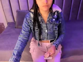 kyra_right webcam model stream image