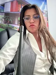 LIZ-06_ webcam stripchat model stream image