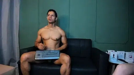dominc_berry webcam stripchat model stream image