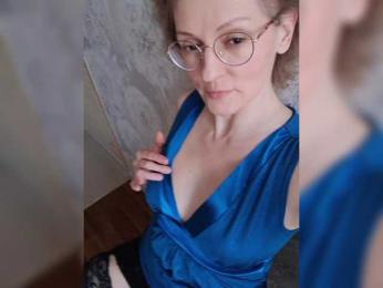 Valkiriyas webcam bongacams model stream image