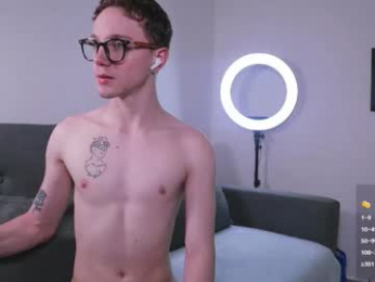 niico_18 webcam model stream image