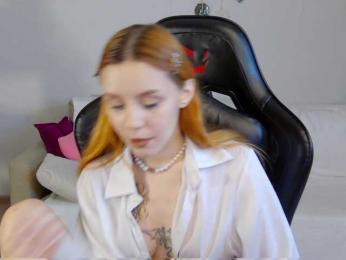 Rachel-lips webcam model stream image