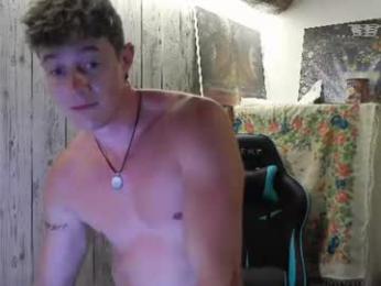 frenchhornybibs webcam model stream image